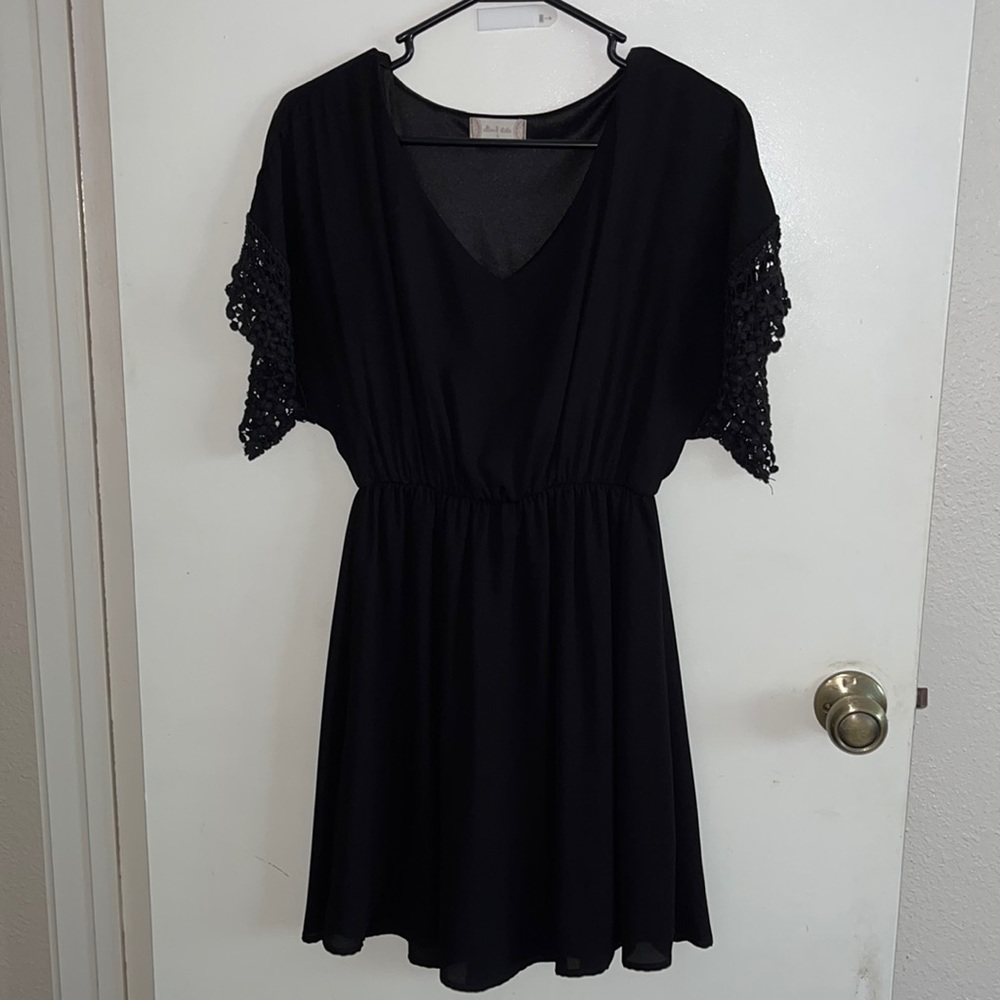 Small Black Altar’d State